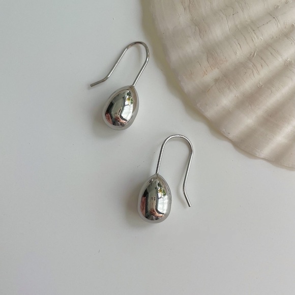 Teardrop earrings, silver drop earrings, gold earring, thread earrings - Picture 5 of 9